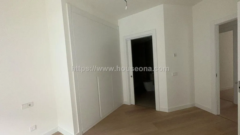hallway_entrance