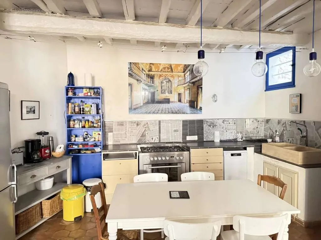 Cucina - Charming House with Terrace in Arles
