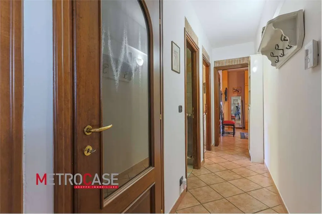 Hallway - Terraced Villa with Private Garden in Canale