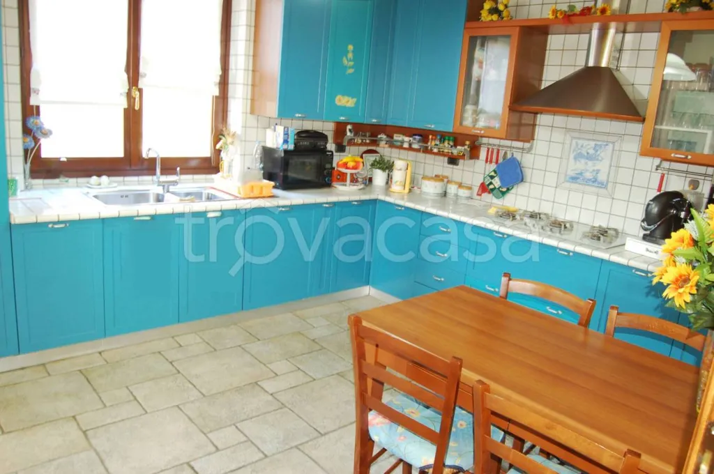 Köök - Villa with Private Garden in Fossano