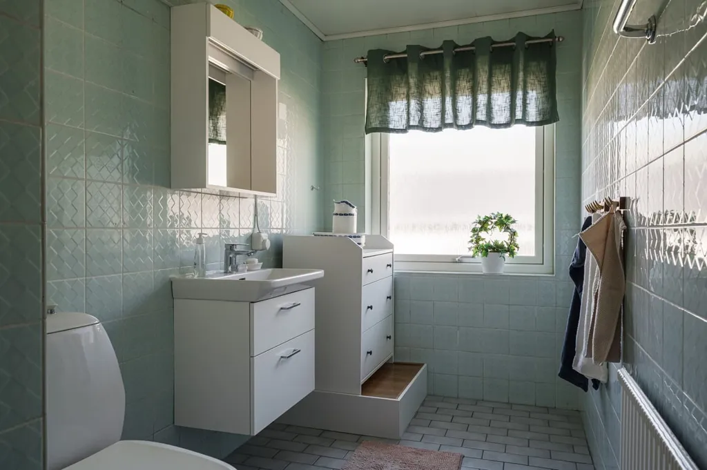 Bagni - 1-Storey Villa with Corner Plot in Brämhult
