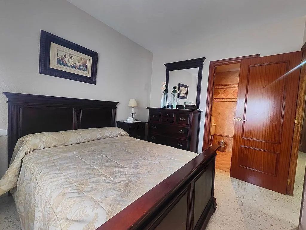 Chambres - Apartment with Balcony in Los Palacios
