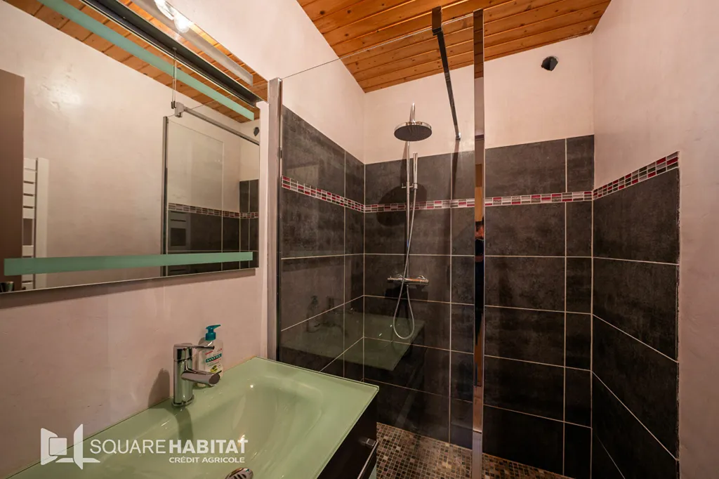 Vannitoad - Modernised 2-Bed Flat in Guillevet