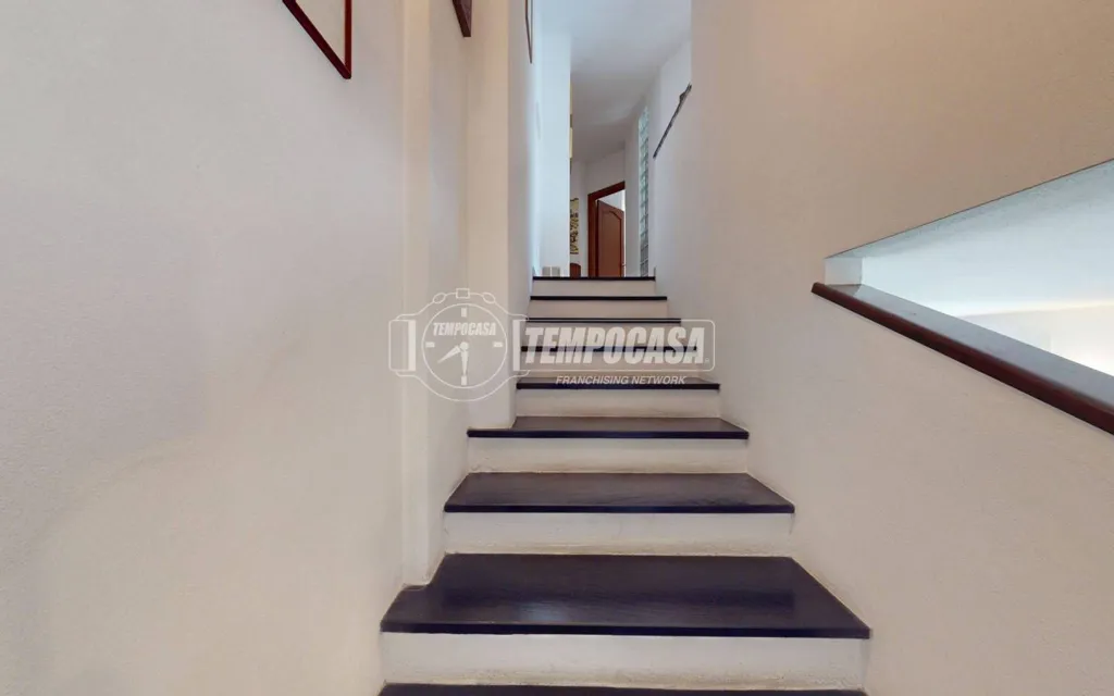 Pièces - Terraced House with Panoramic Terrace in Ranzo