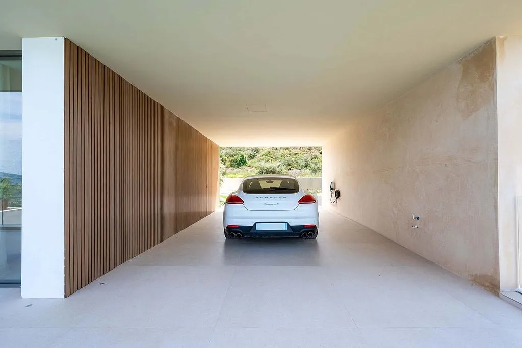 Garaaž - Passivhaus Villa with Infinity Pools in La Cala Golf