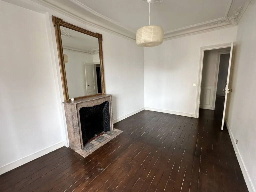 Séjour - Appartement Familial avec Cachet à Boulogne-Billancourt