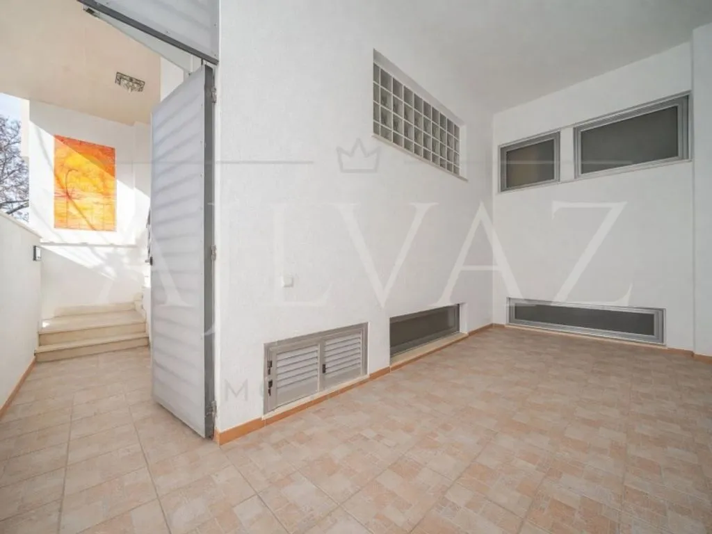 Pièces - Luxury Semidetached Villa with Terrace in Vila Real de Santo António