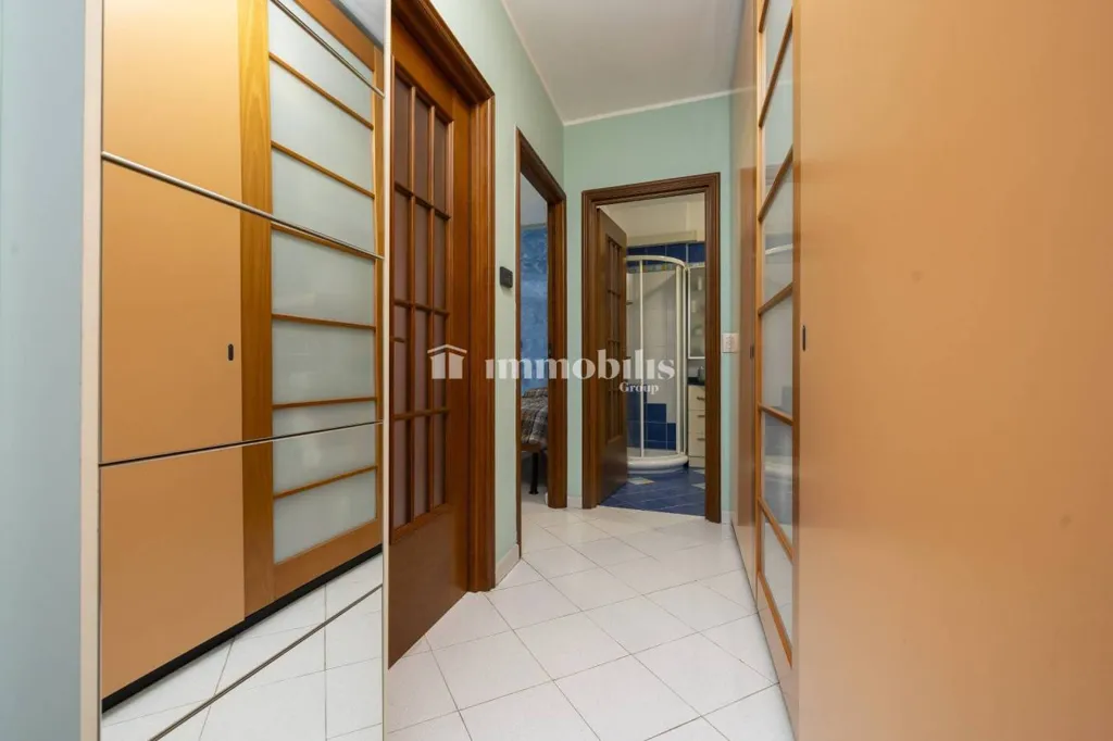 hallway_entrance