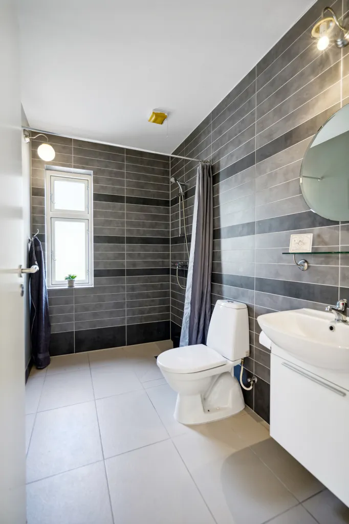Bagni - Architect-Designed Farmhouse with Stables in Brande