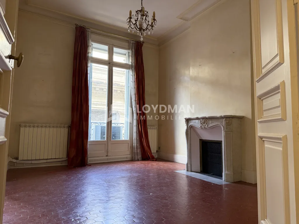Séjour - Appartement Haussmannien avec Balcon près de la Comédie à Montpellier