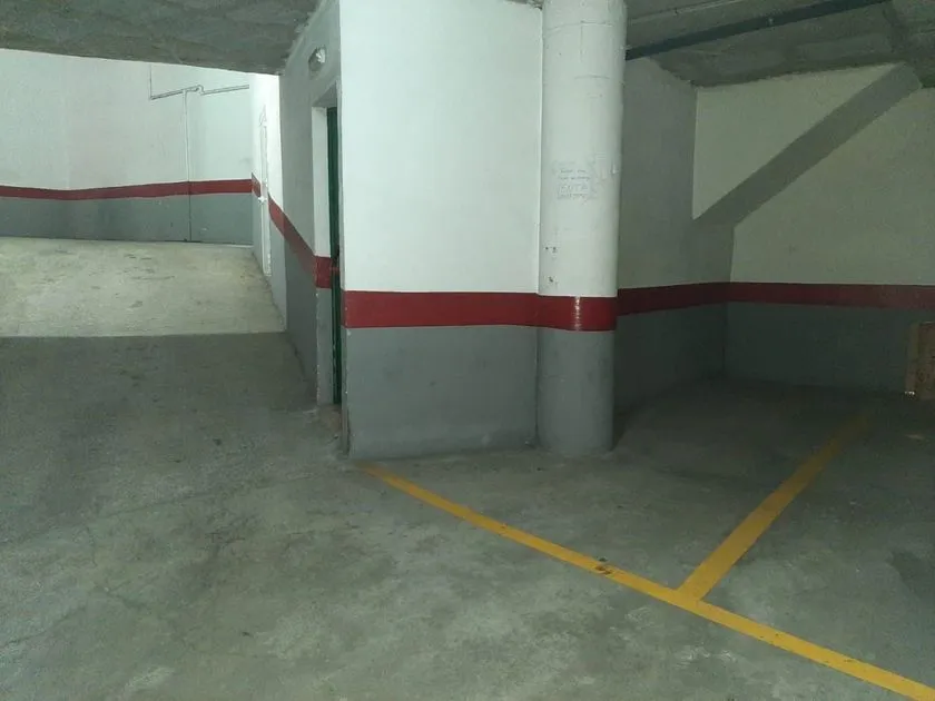 Garage - Chalet with Parking in Palmilla, Málaga