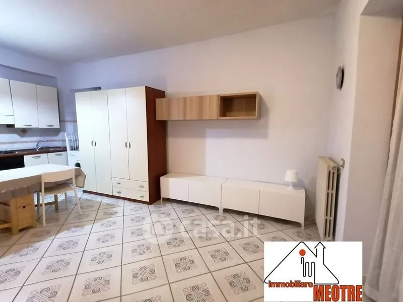 Sala da pranzo - Fully Furnished Studio with Balcony in Avellino