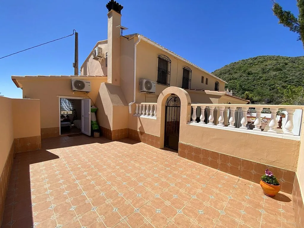 Terrasse - Rustic House with Terrace in Huércal-Overa