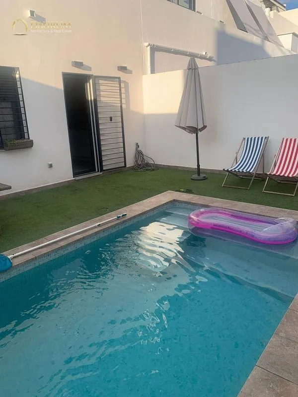 Piscine - Semi-new Terraced House with Pool in La Rinconada