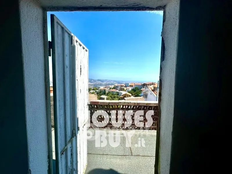 Terrass - Apartment with Panoramic Terrace in Carfizzi