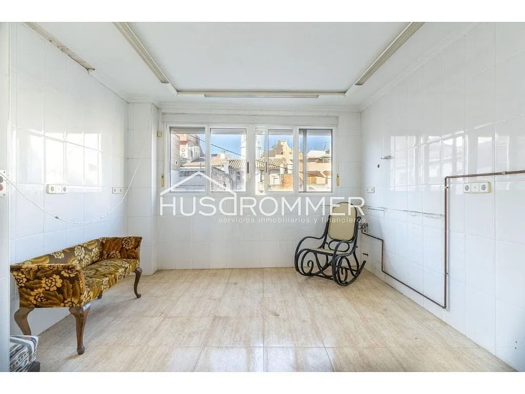 Toad - Dual-Unit Property with Central Location in Vila-real