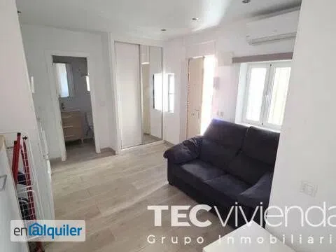 Elutuba - Modern Studio with Balcony in Palos de la Frontera