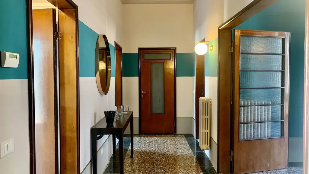 Esik - Elegant 2-Bedroom Apartment in Florence