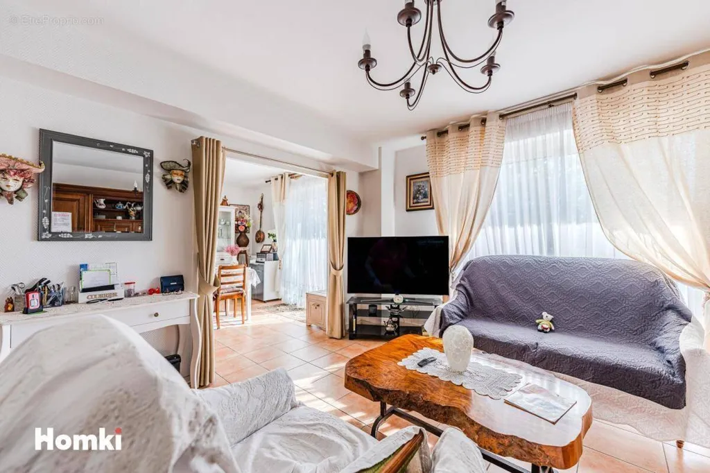 Séjour - Appartement avec Balcon dans le Centre d'Arcachon