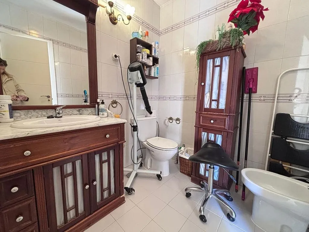 Bathrooms - Chalet with Pool and Terrace in El Boalo