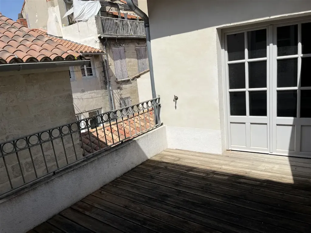 Rõdu - Duplex Apartment with Terrace in Avignon