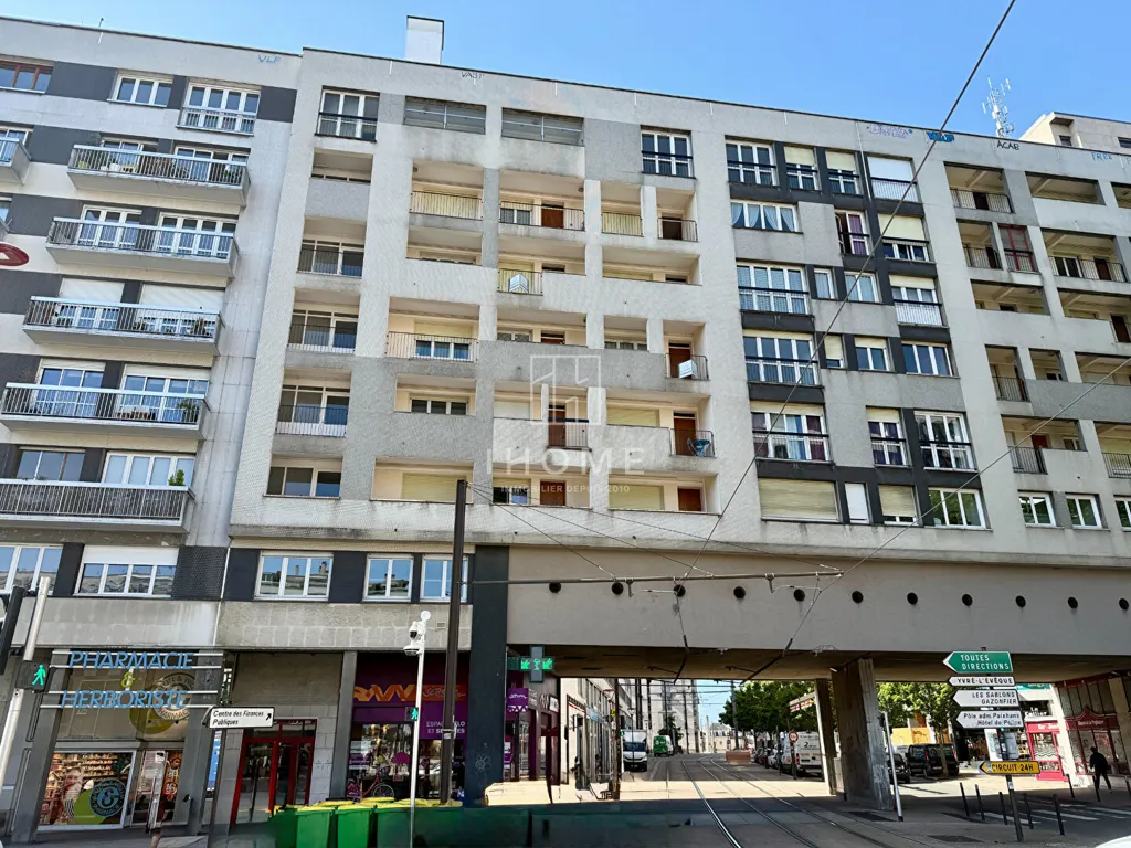 Exterior - Bright 2-Bed Apartment in Le Mans Centre