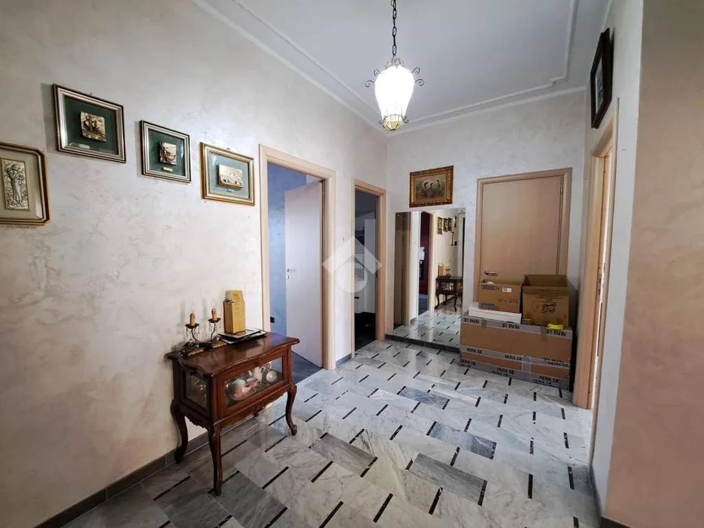 hallway_entrance
