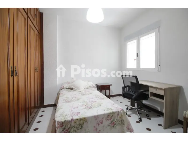 Bedrooms - Furnished Flat with Lift in Granada Centre