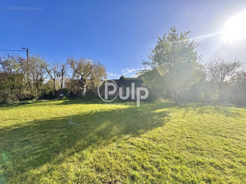 Aed - Buildable Land in Herrin, Near Gondecourt