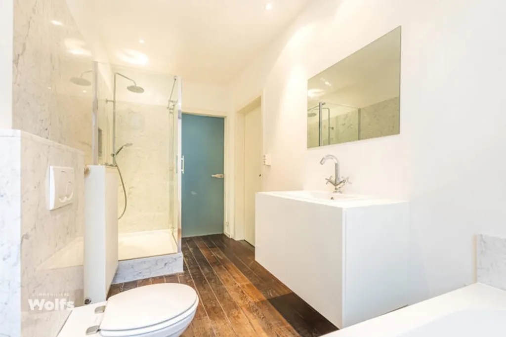 Salles de bain - Maison de Caractère avec Terrasse à Liège