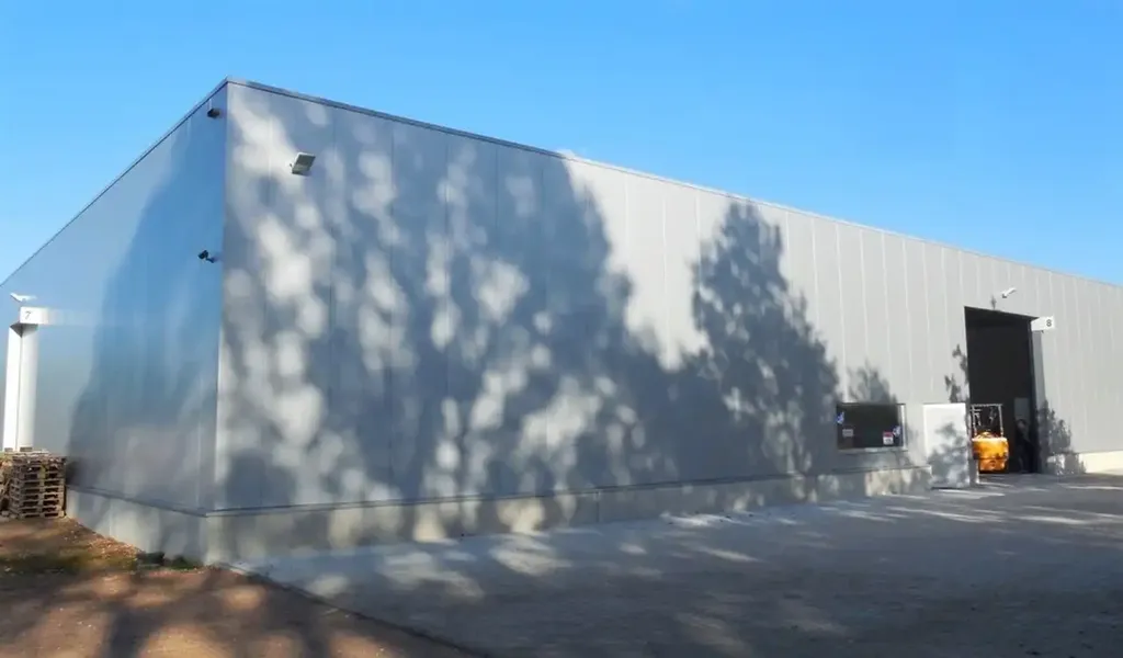 Extérieur - Magasin Récemment Aménagé à Wuustwezel