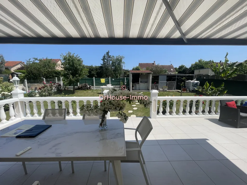 Terrass - Family House with Full Basement in Ormoy