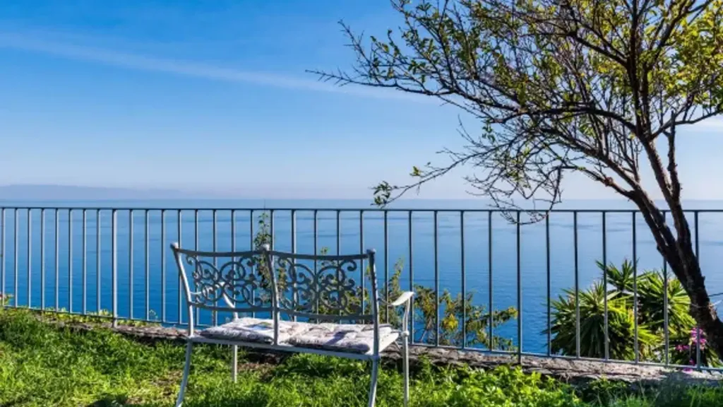 Terrace - Rustic Cottage with Sea View in Acireale