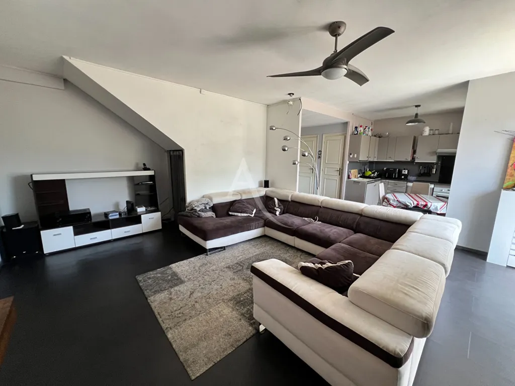 Séjour - Appartement Duplex avec Balcons à Pau