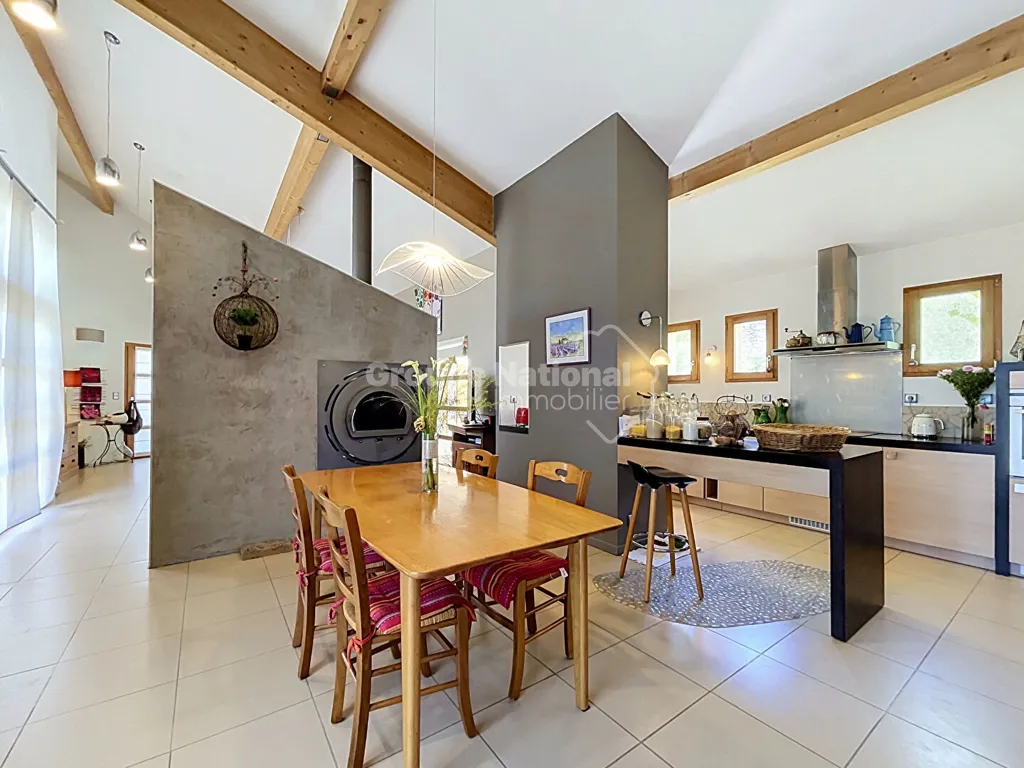 Sala da pranzo - Architectural House with Pool in Rochegude