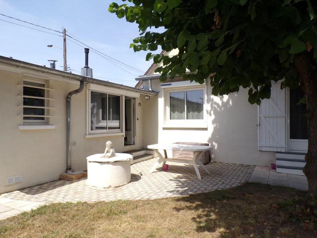 Terrasse - Maison avec Jardin et Studio à Brunoy