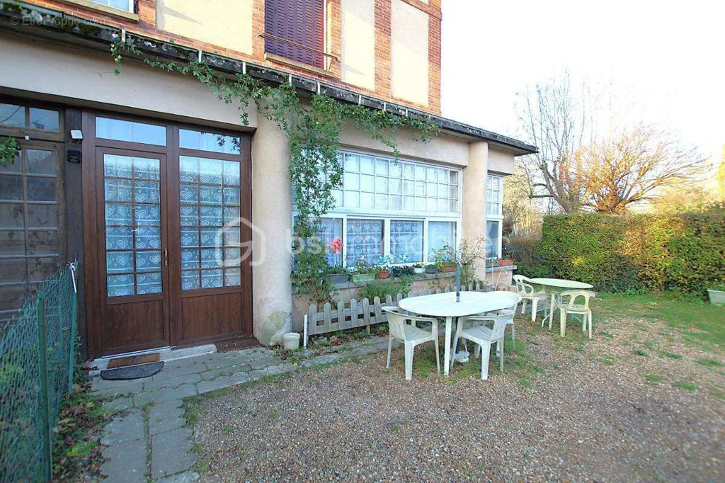 Terrasse - Appartement de jardin au rez-de-chaussée à Maintenon