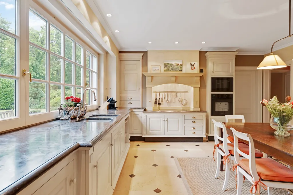 Kitchen - Villa with Pool in Brasschaat Centre