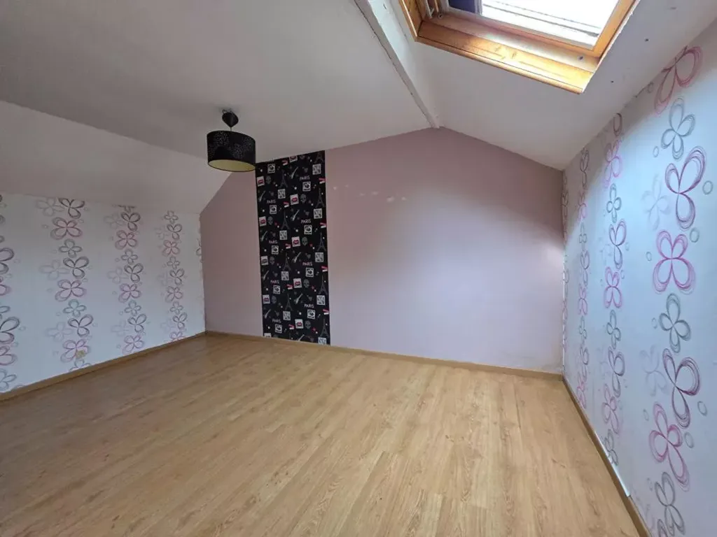 Bedrooms - Semi-Detached House with Courtyard in Fourmies