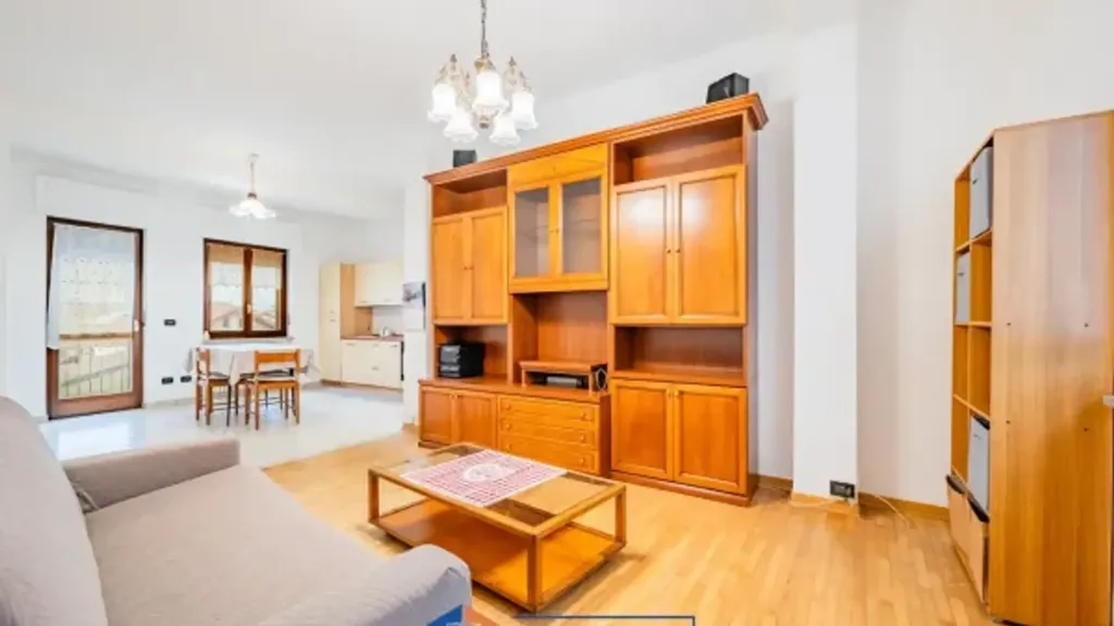 Elutuba - Apartment with Balcony in Beinette Centre