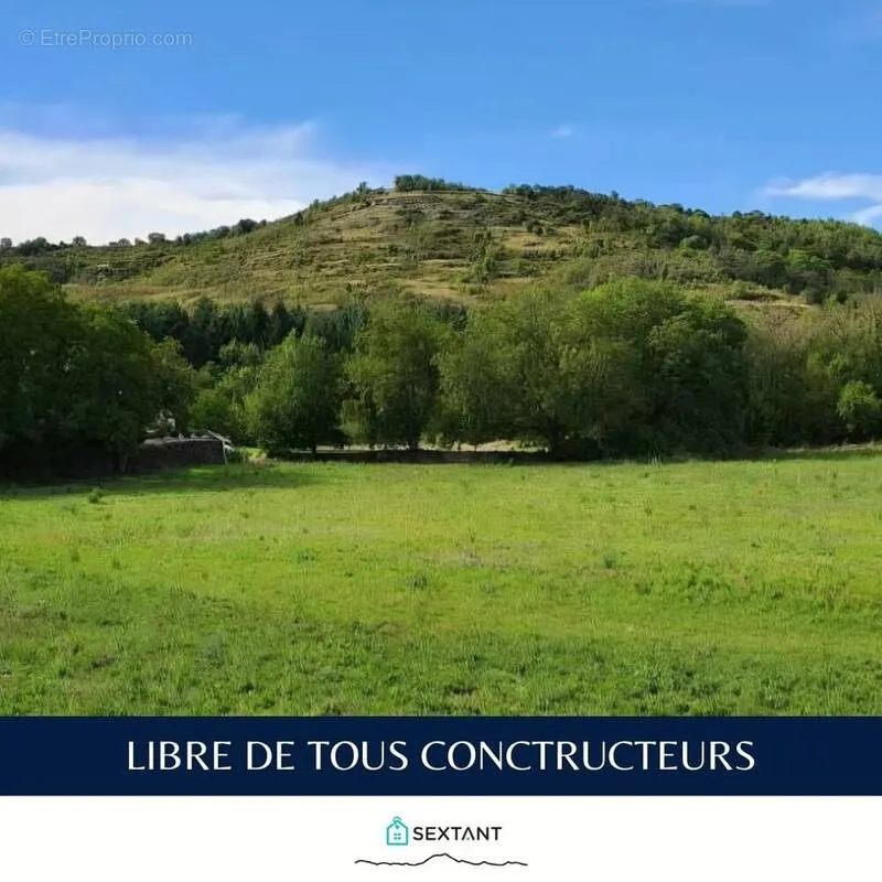 Maa asukohas Saint-Saturnin