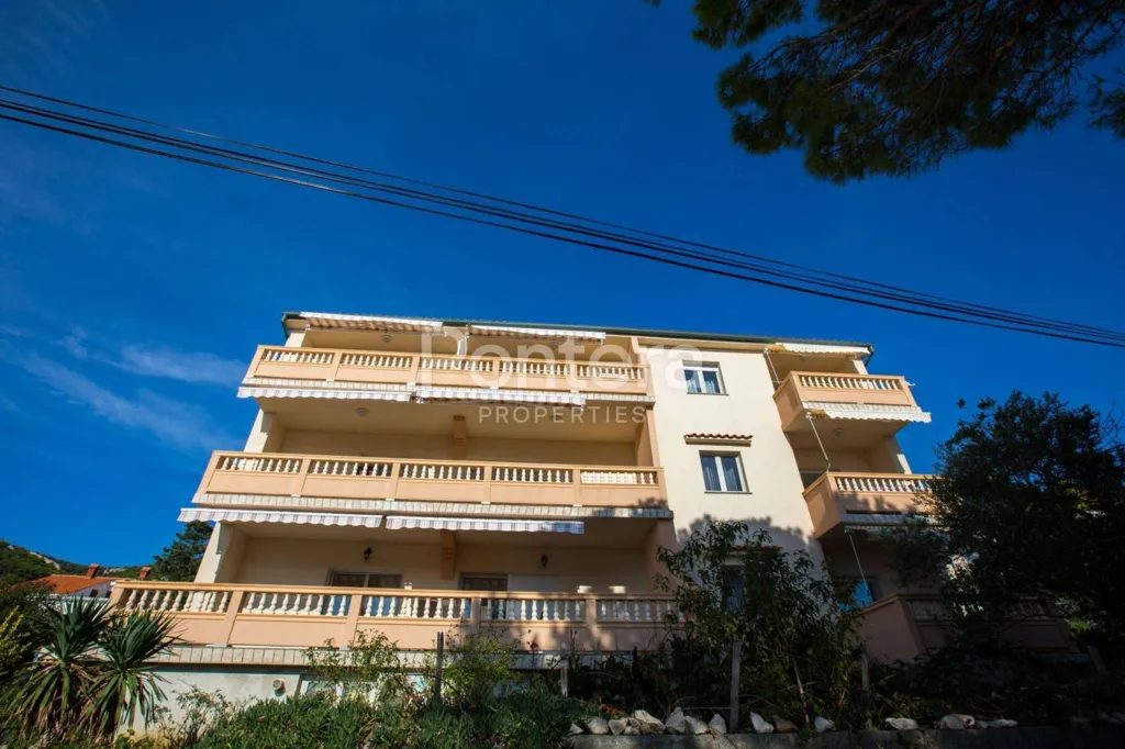 Välivaade - Large Apartment House with Private Garden in Rab
