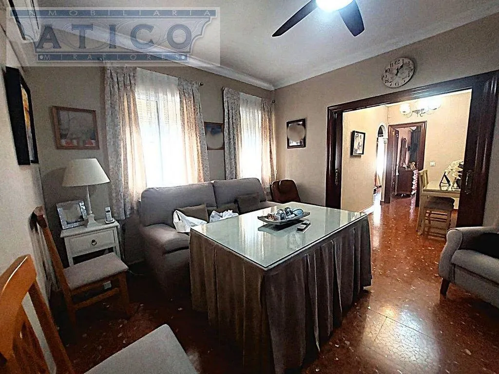 Salle à manger - Apartment with Terrace in Carmona Road Area
