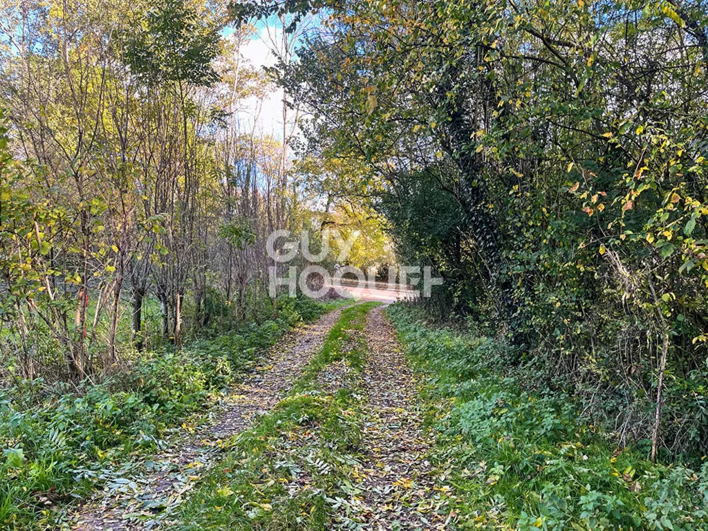 Giardino - Non-Constructible Garden Land in Courtomer