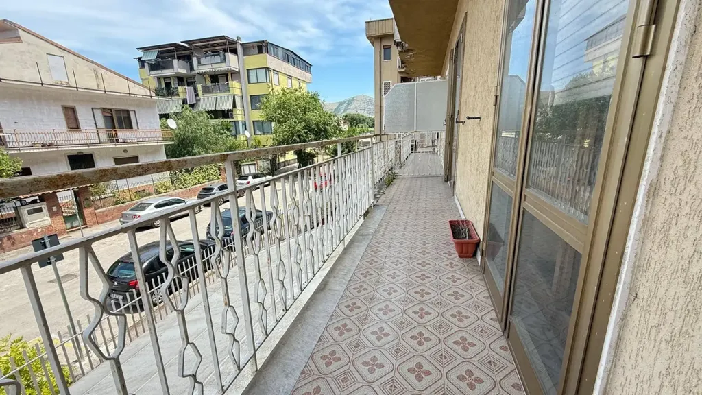 Rõdu - Apartment with Parking in Caserta