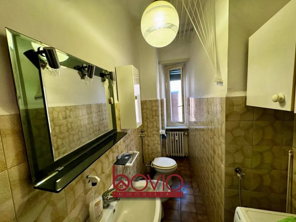 Salles de bain - Apartment with Balcony in Barriera Milano, Turin