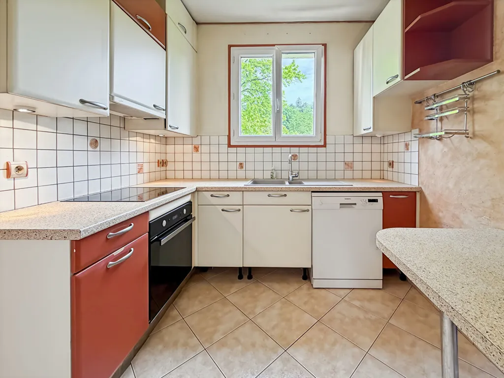 Cuisine - Appartement 4 Pièces avec Balcon sur Parc à Orsay