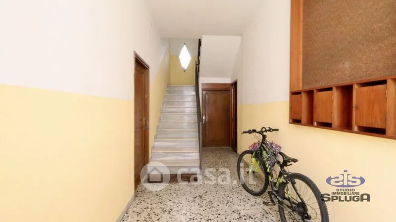 Entrée - Four-Bedroom Apartment in Talamona Centre