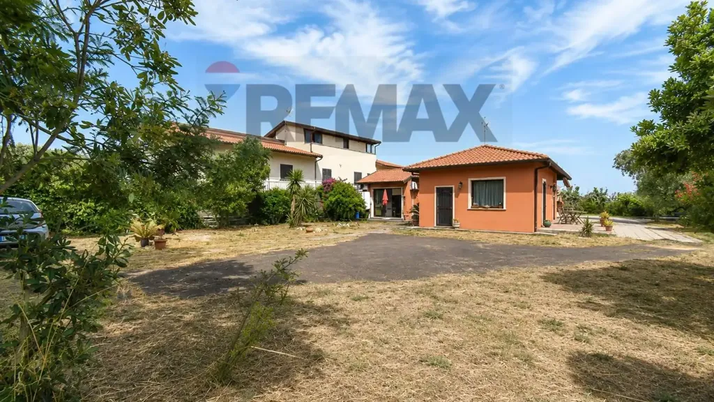 Giardino - Villa with Private Garden near Etna