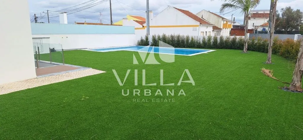 Piscine - Luxury House with Pool in Charneca da Caparica